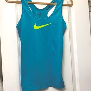Nike Pro Dri-Fit Razorback